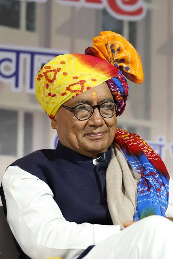  बिकाऊ लोगों को नहीं टिकाऊ लोगों को टिकट देंगे-दिग्विजय सिंह 