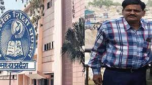 narmadapuram, Assistant teacher dies 