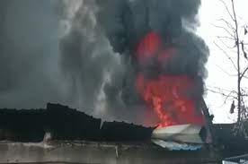 satna, Fierce fire ,tent house warehouse