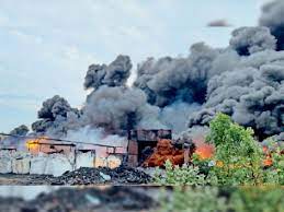 khargon, Fierce fire ,tire factory