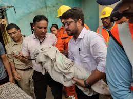 vidisha,old boy died,open borewell
