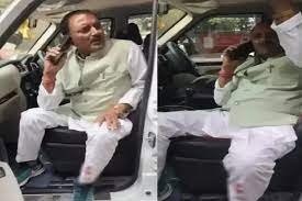 bhopal, Stone pelting , BJP candidate 