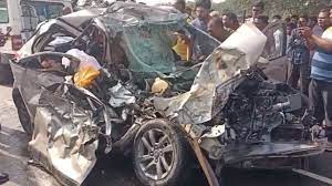 korba, Car collided , bride and groom died