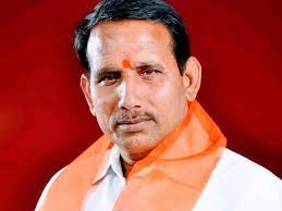 shivpuri,Garlanding famous ,Pichhor MLA Pritam 
