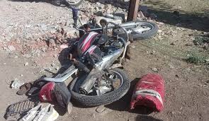dewas, Three youth riding bike, uncontrolled truck