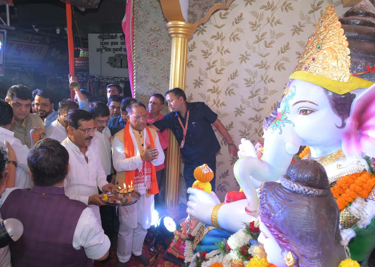 raipur,Chief Minister ,worshiped Lord Ganesha 
