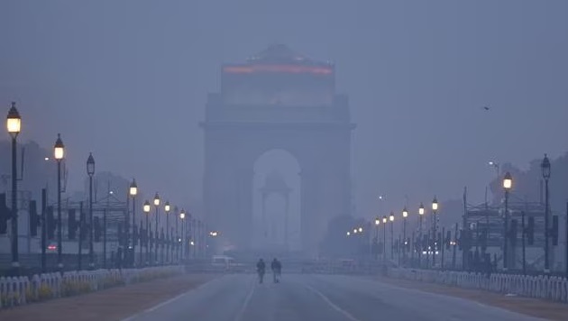 new delhi, New year ,dense fog  