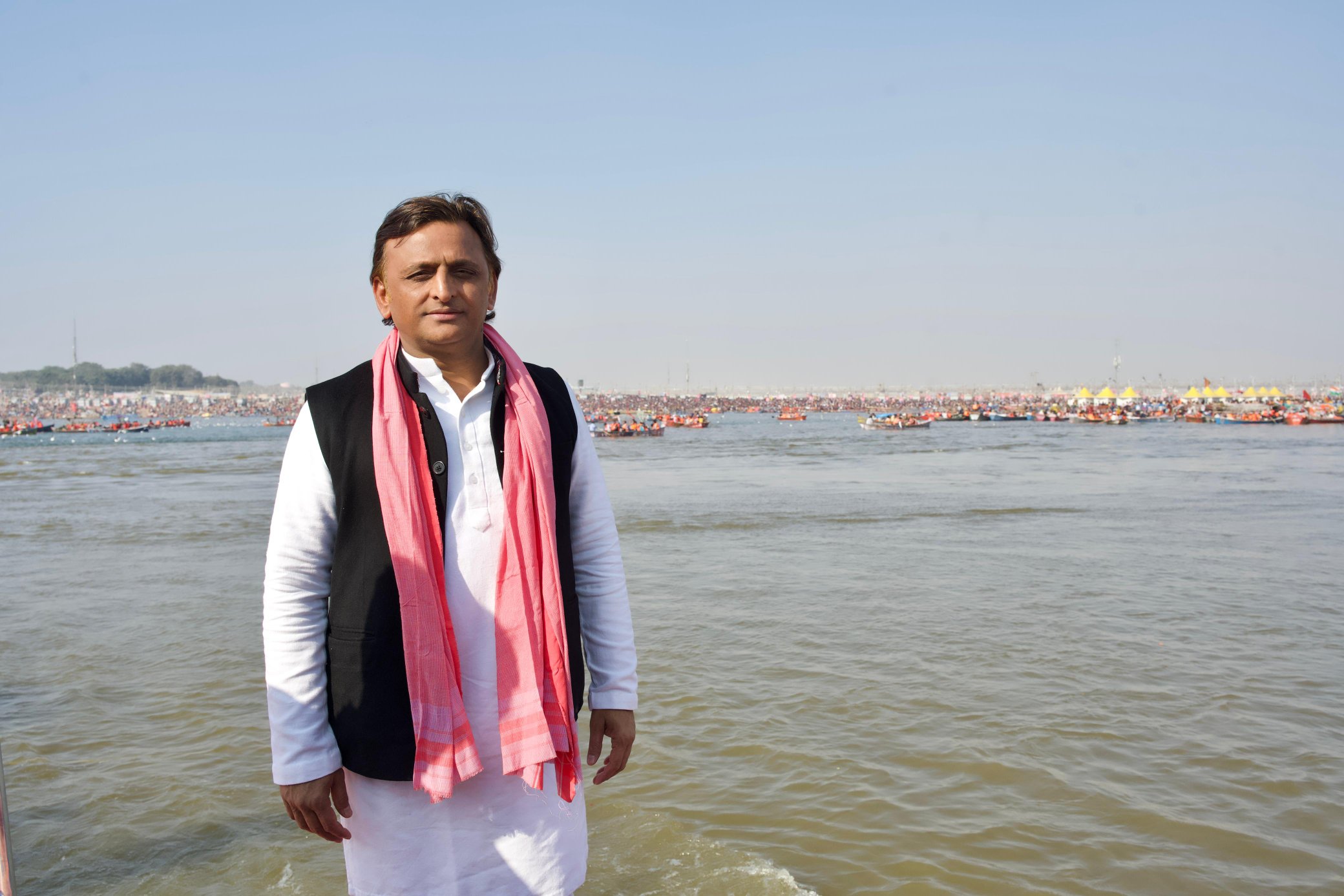 lucknow,  BJP members,  Akhilesh Yadav