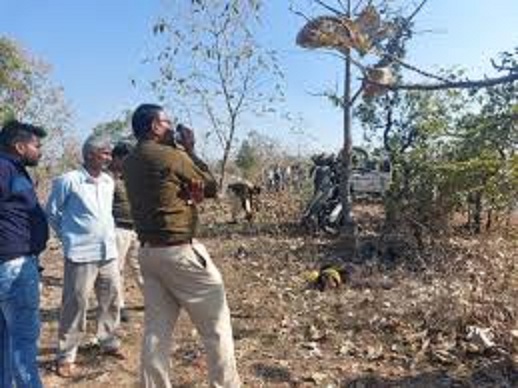 damoh, Bike collided  , young man died