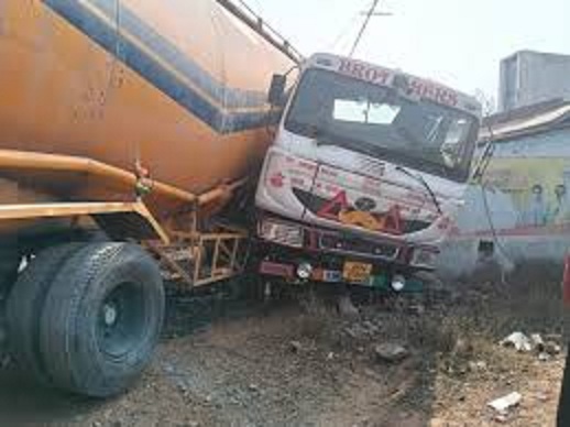 sidhi, Truck entered  , minor boy died