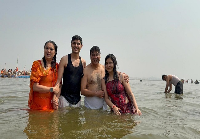 mahakumbhnagar, Assam Chief Minister, holy dip  