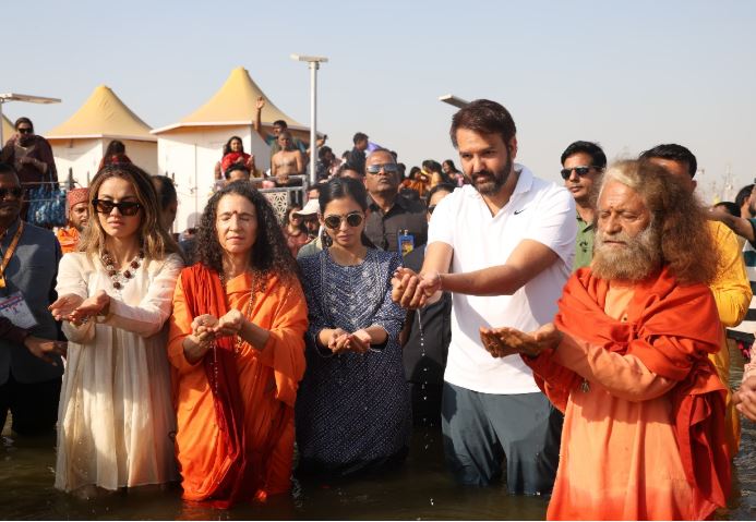 mahakumbhnagar,Odisha Governor , Ambani, Raveena Tandon 