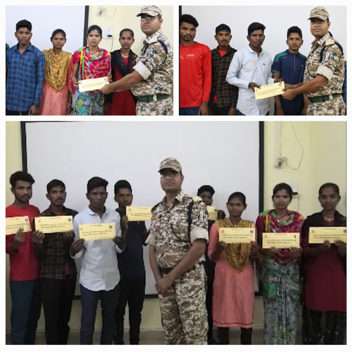 bijapur,   Naxalites carrying , surrendered