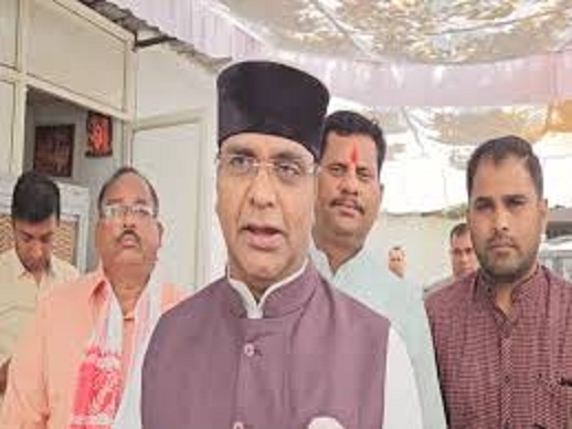bhopal, Vishwas Sarang,crossing their limits