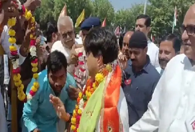  Gwalior , Chief Minister ,Scindia