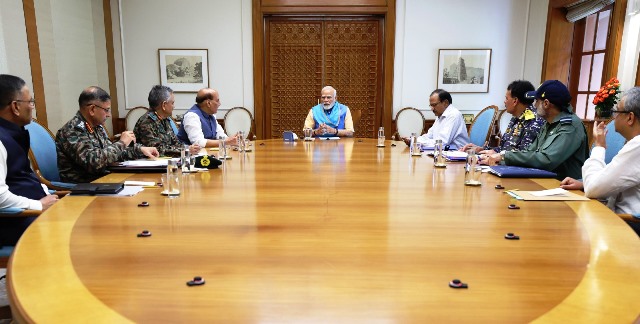 new delhi, PM holds meeting  , three service chiefs