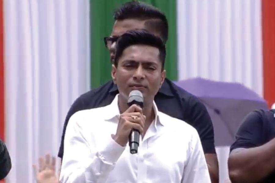kolkata, Kiren Rijiju ,called Mamta
