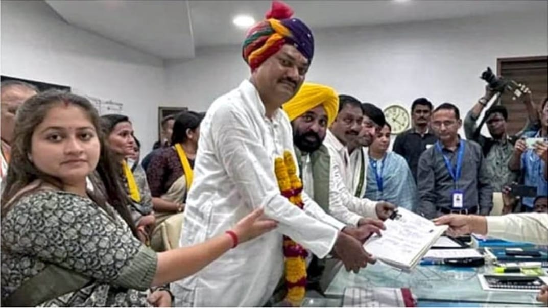 gandhinagar, AAP MLA Umesh Makwana, suspended  