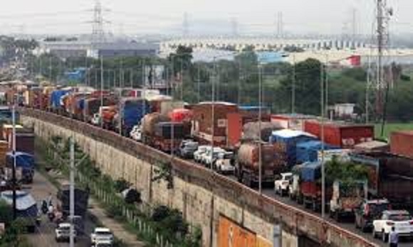 bhopal, Deadly traffic jam , Indore-Dewas road  