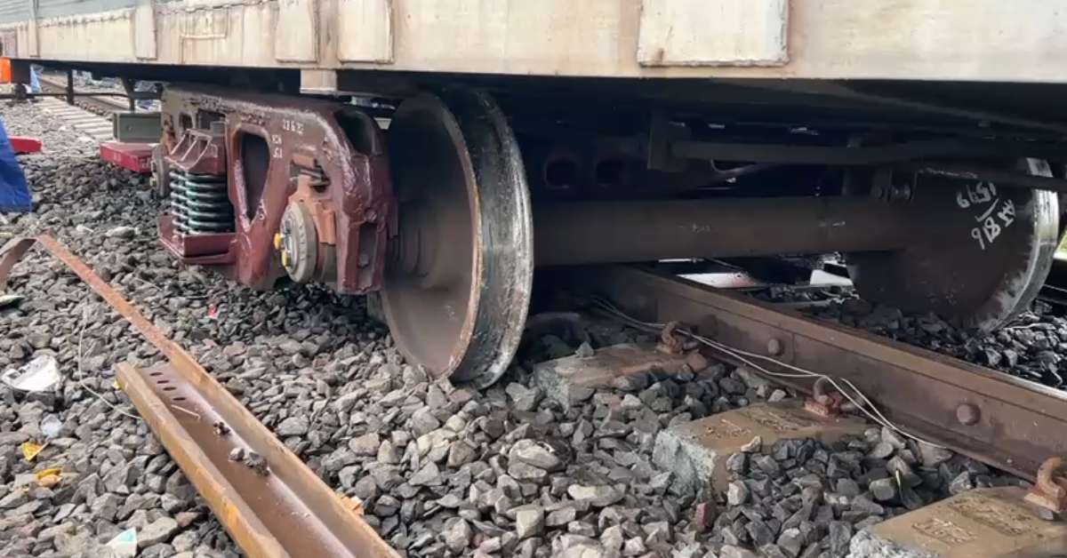 raisen,  coach of a goods train, derailed  