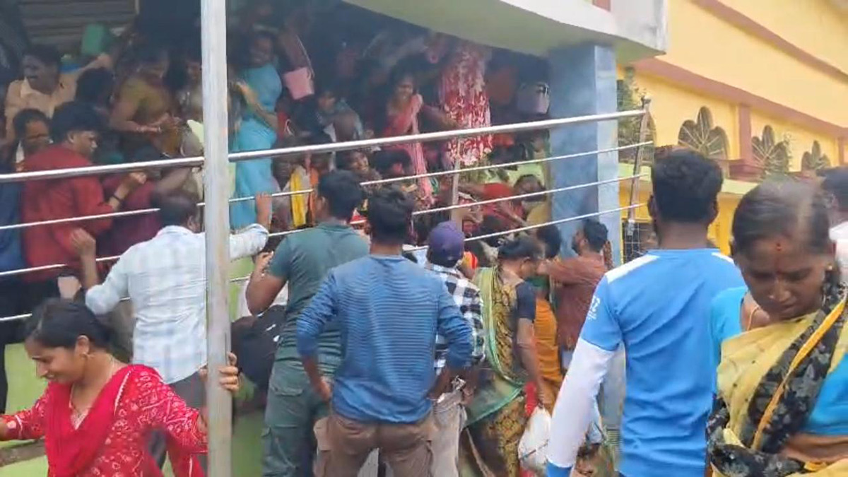 chennai, 9 devotees killed , Venkateswara Swamy temple