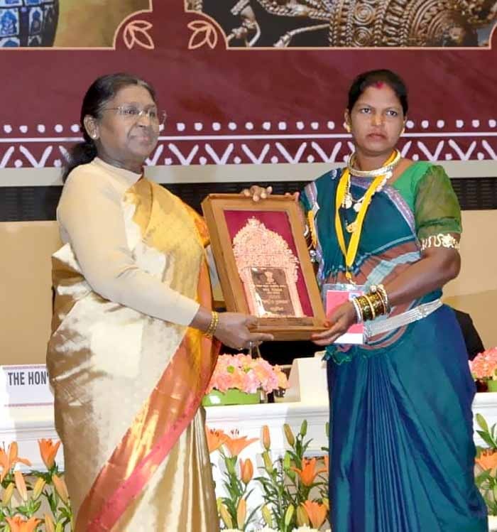 Chhattisgarh,famous craftsman ,Mati Hirabai, Jhareka Baghel, , National Handicraft Award ,President