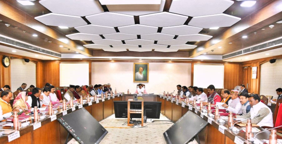 Madhya Pradesh,cabinet Metting,major reforms,employee system,seven categories abolished