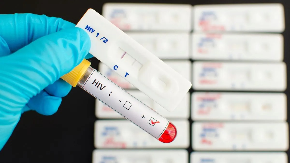 Satna,blood transfusion,six children,HIV