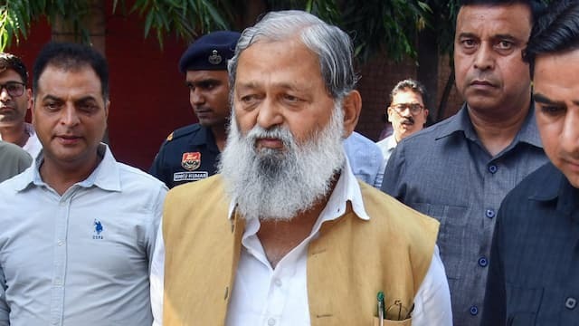 Haryana,Political tension,winter session,Anil Vij,attack on the Congress party