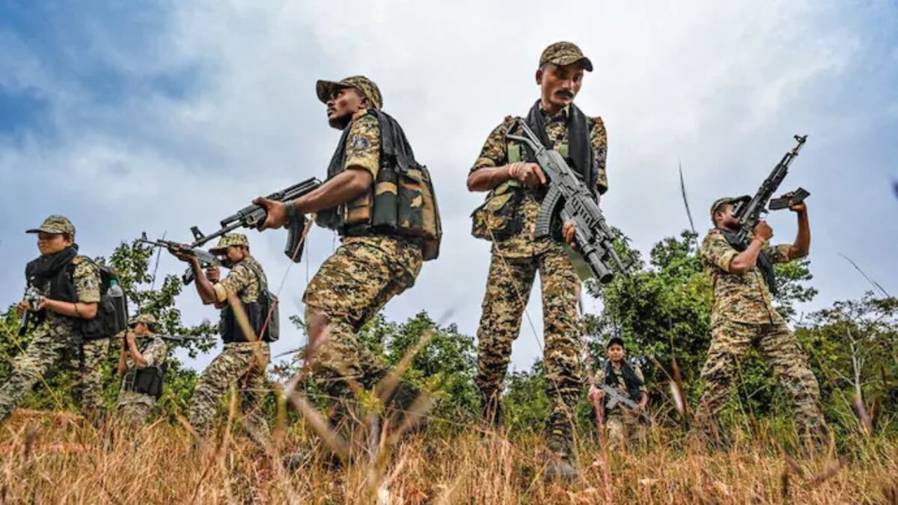 Sukma,Golapalli forest,encounter ,DRG personnel and Naxalites