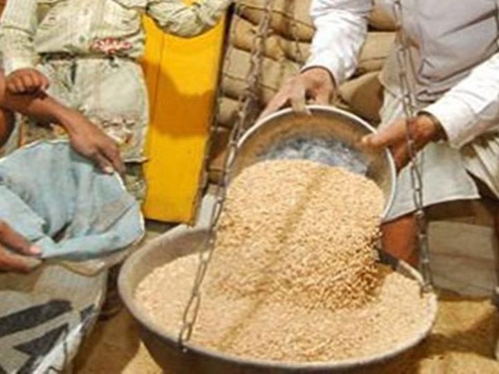 Theft at ration shop in Raigarh, thieves stole food grains worth lakhs