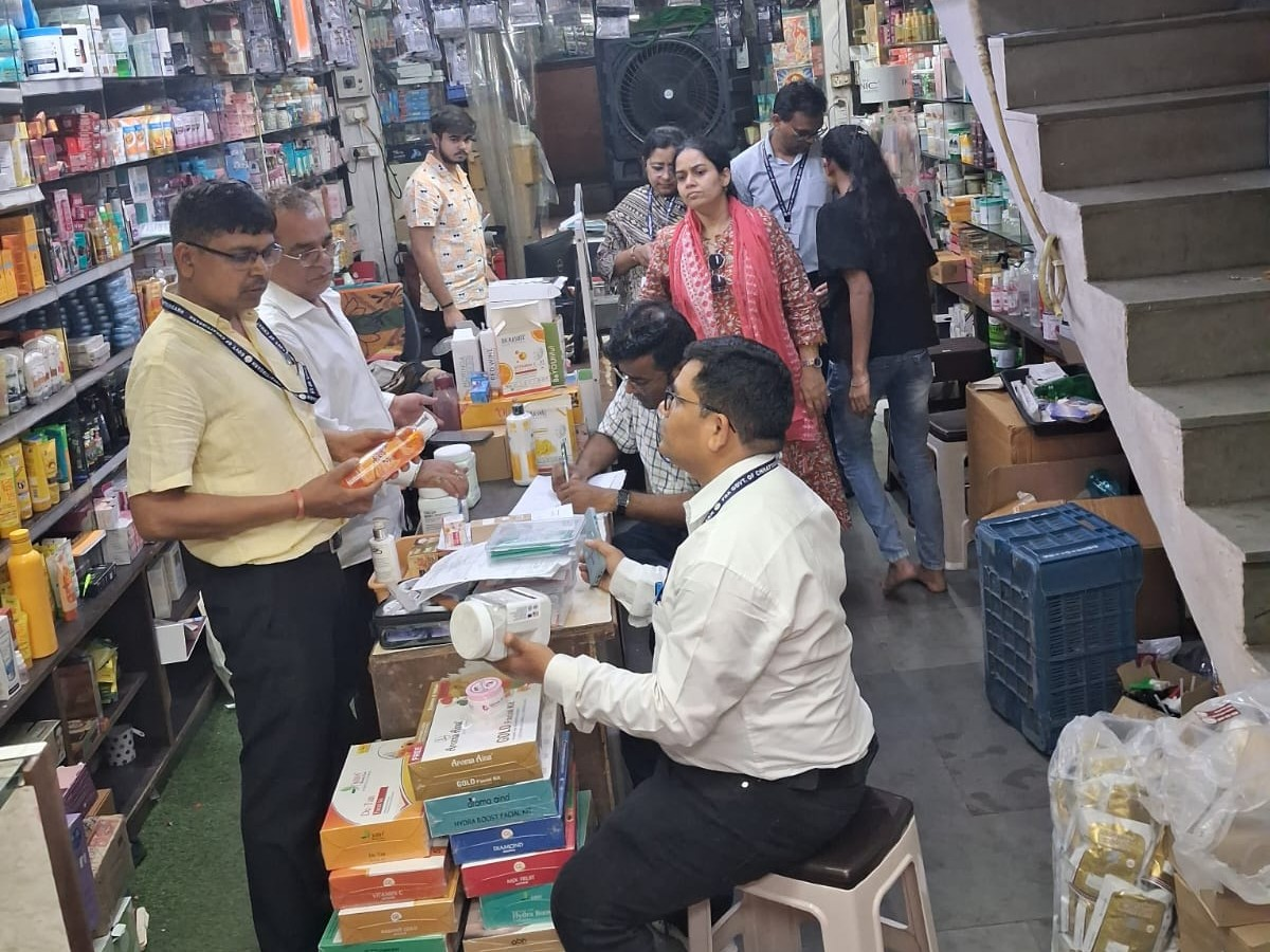  FDA cracks down , cosmetic shops , capital, checking expired products , bills