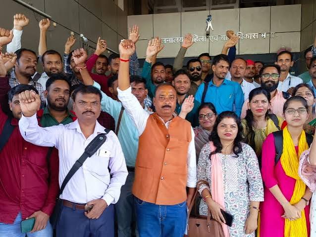 MP government, Swachh Bharat Mission: Contractual employees t
