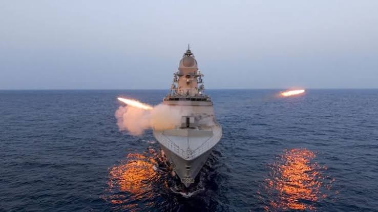 INS Mahendragiri,  Navy,  75% indigenous technology.