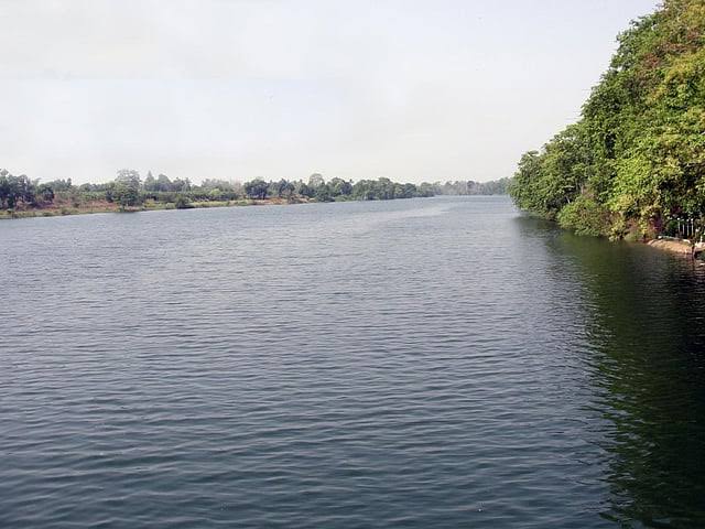 fisherman swept ,hivnath River; police ,three districts ,SDRF deployed
