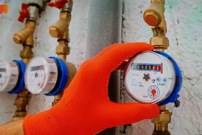 water supply , bills, meter readings , average consumptio
