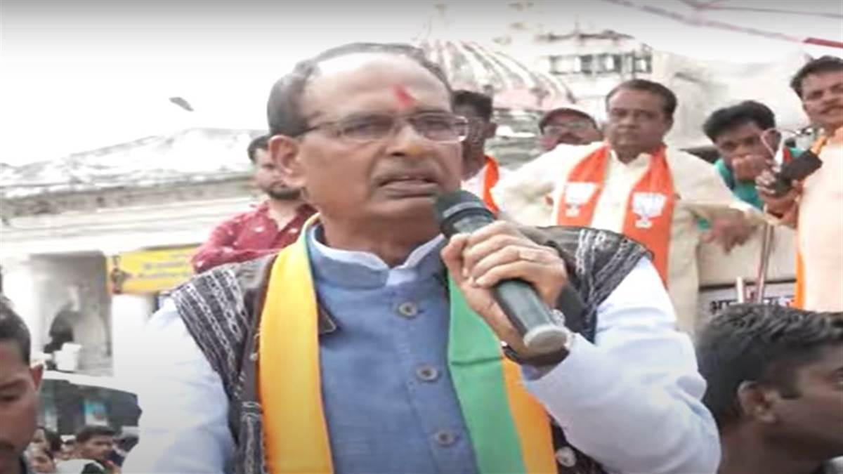 एक दिवसीय दौरे पर झाबुआ के थांदला पहुंचे सीएम शिवराज 
