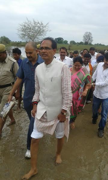 shivraj singh god me 