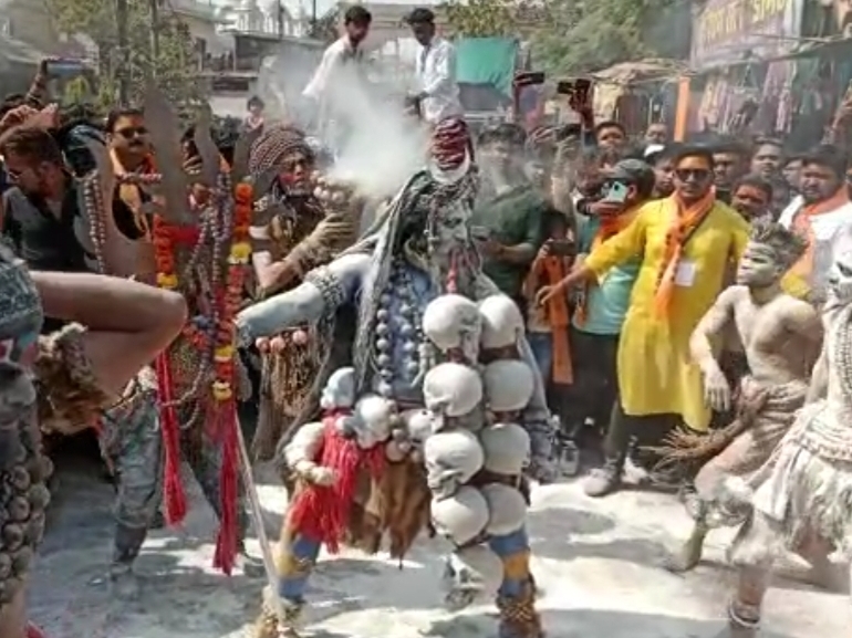 बाबा महाकाल की भव्य शोभायात्रा